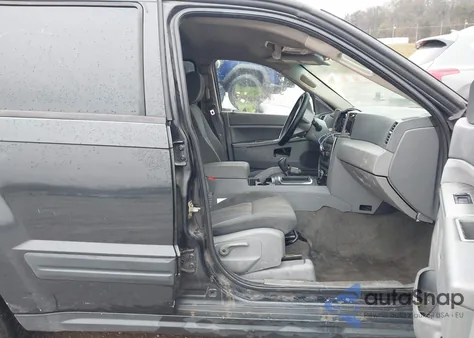 2005 Jeep Grand Cherokee Laredo z USA, uszkodzony, nr VIN 1J4GR48K85C665312